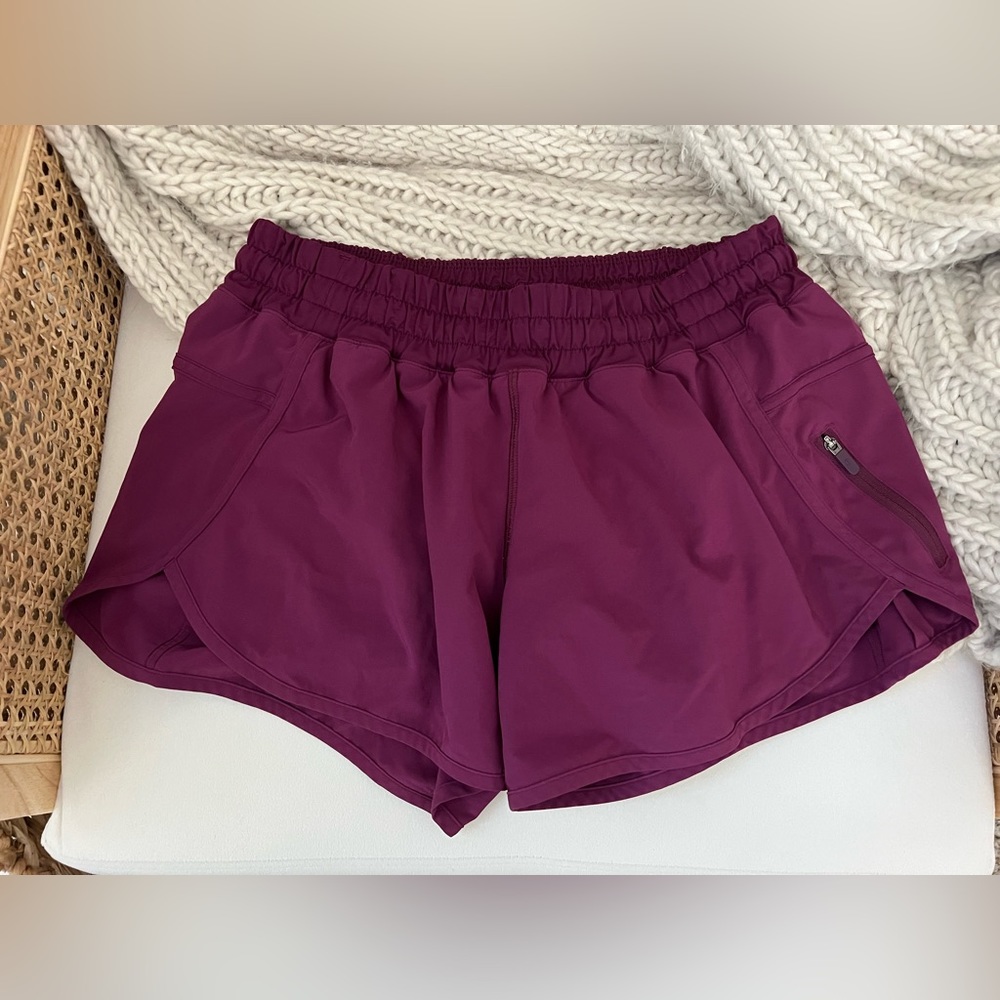 Lululemon running shorts (Like New) size 6